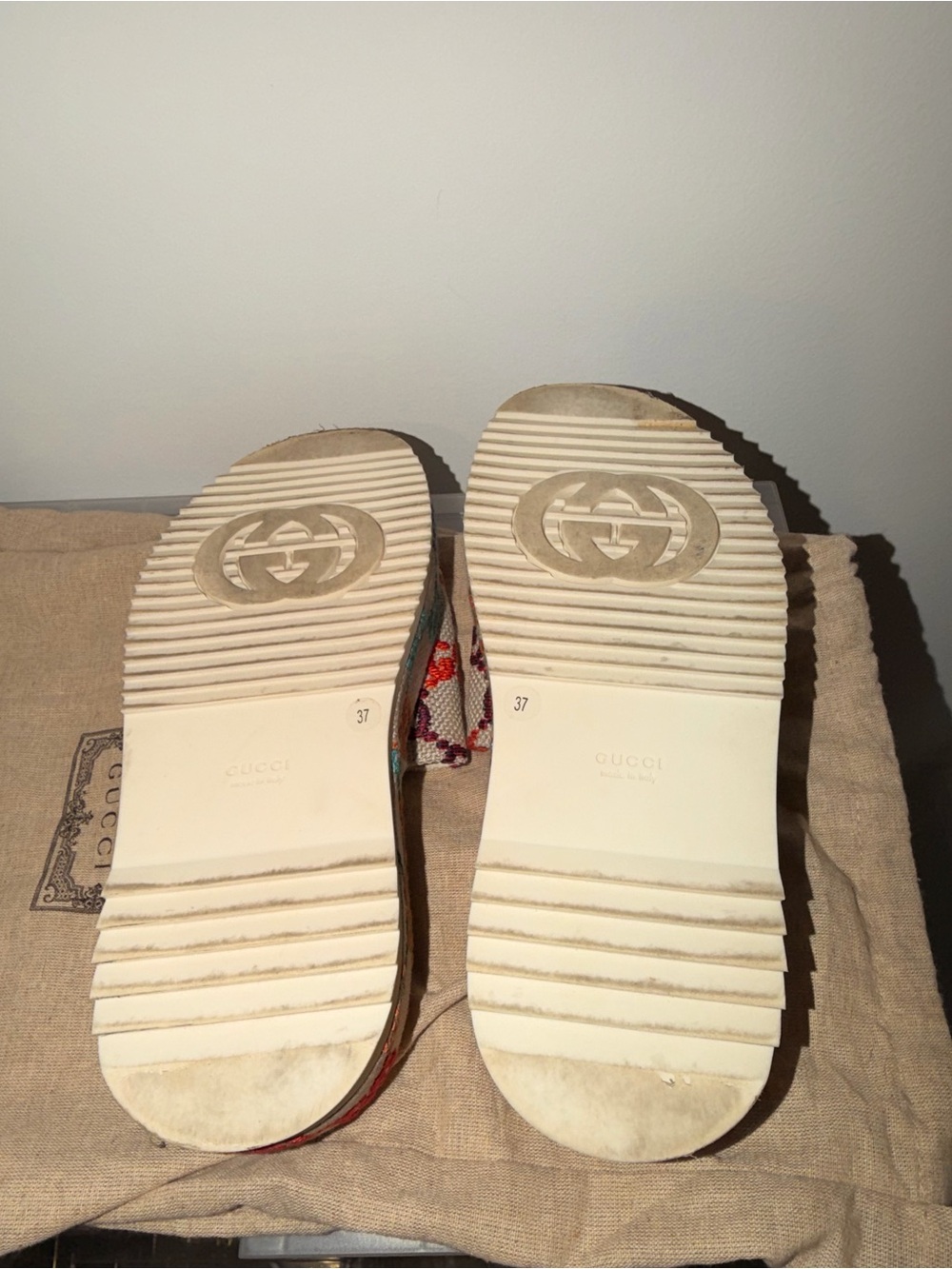 Authentic Gucci Cream Multicolor GG Embroidered Platform Slides - Picture 4 of 4